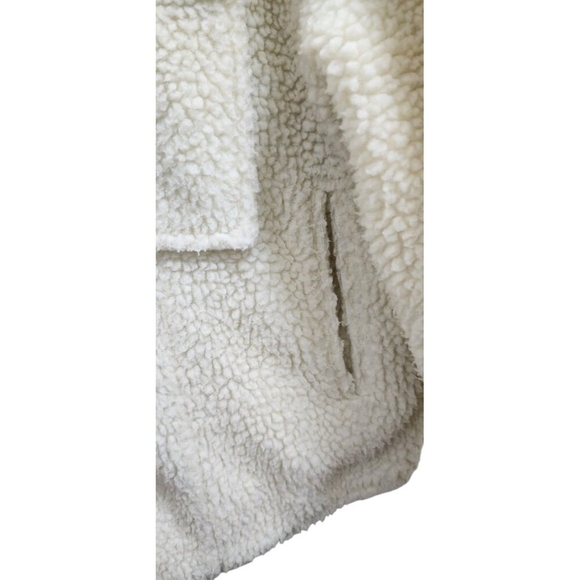 Danielle Guizio OVERSIZED SHERPA BUTTON-UP JACKET CREAM Size S - Picture 5 of 14